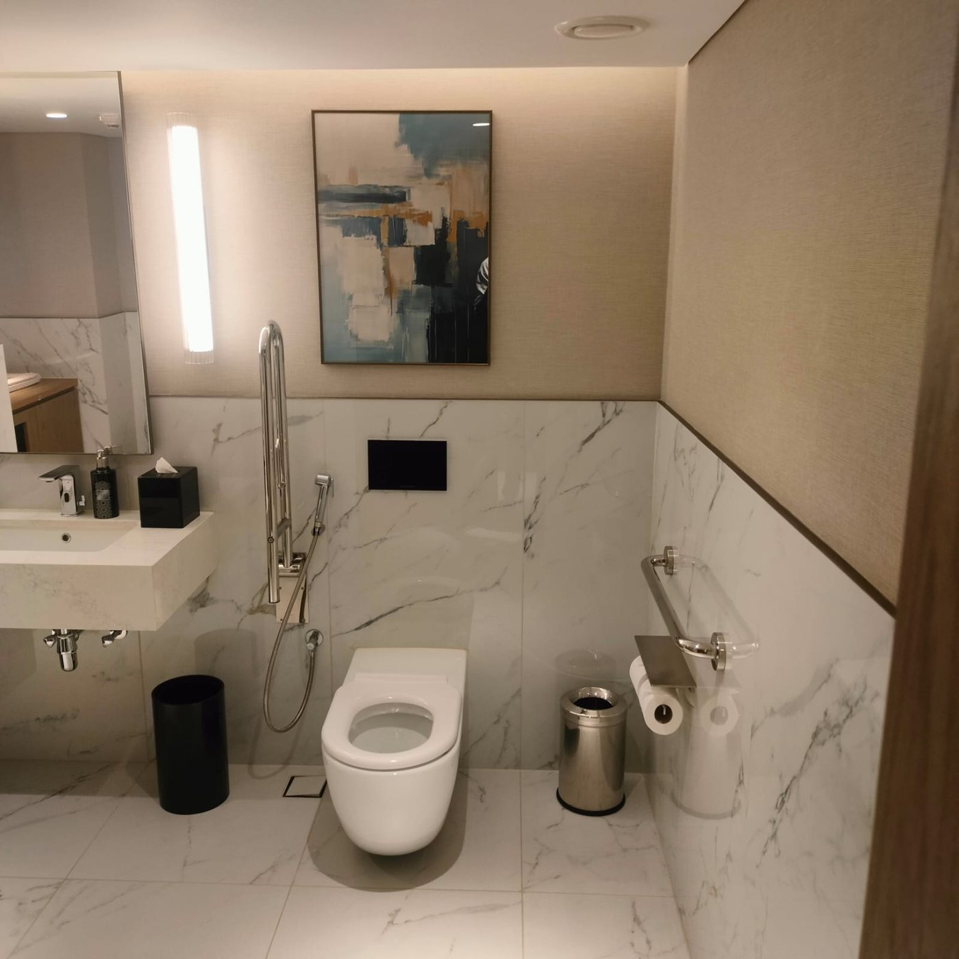 Pool Changing Room & Lobby project photo